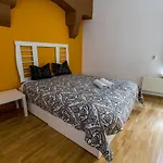 Old Town Hostel Alur