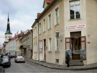 Old Town Alur